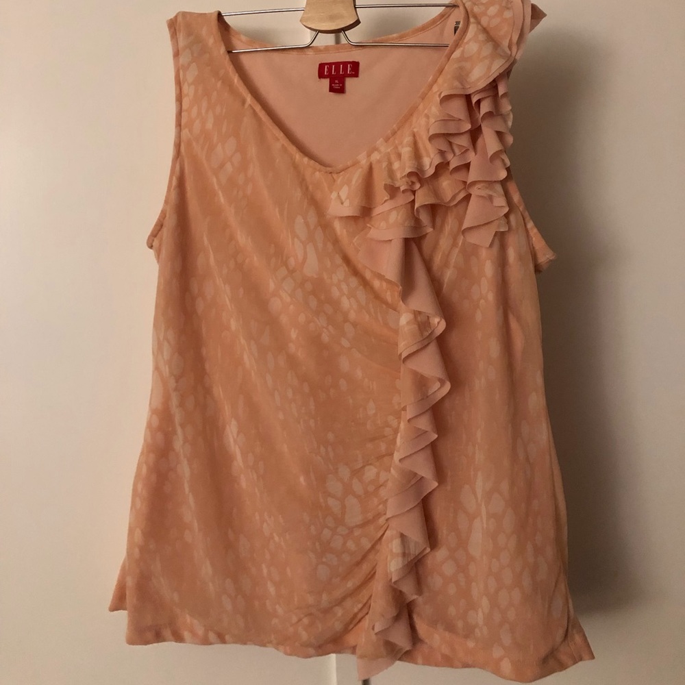 Peach colored nicer tank top